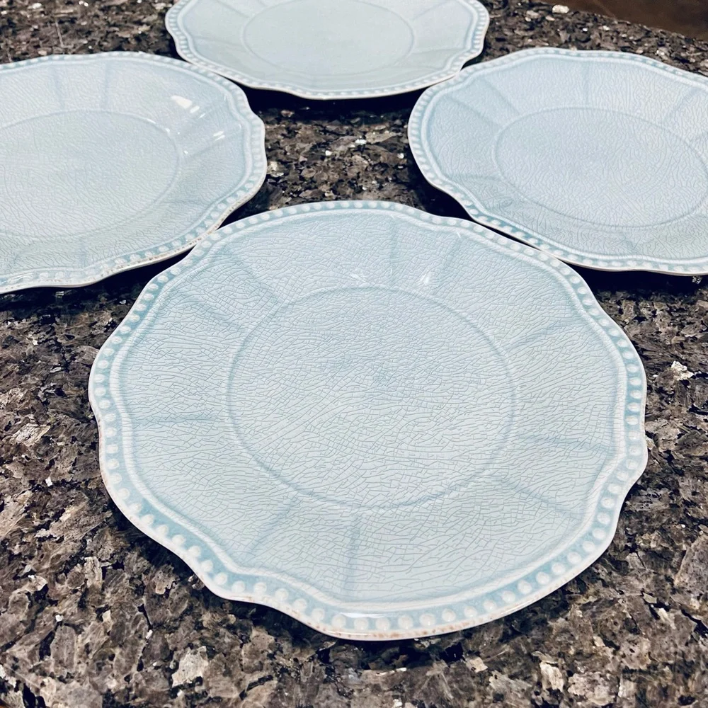 Pier 1 Pale Blue Scalloped Melamine Dinner Plates 10.5” - Set of 4